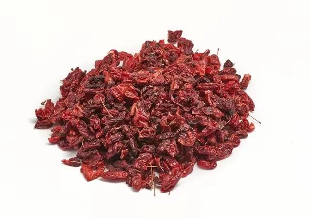 你是否为失眠所困扰？今天给大家介绍两个中药，山萸肉和五味子，它们能助你深度睡眠，