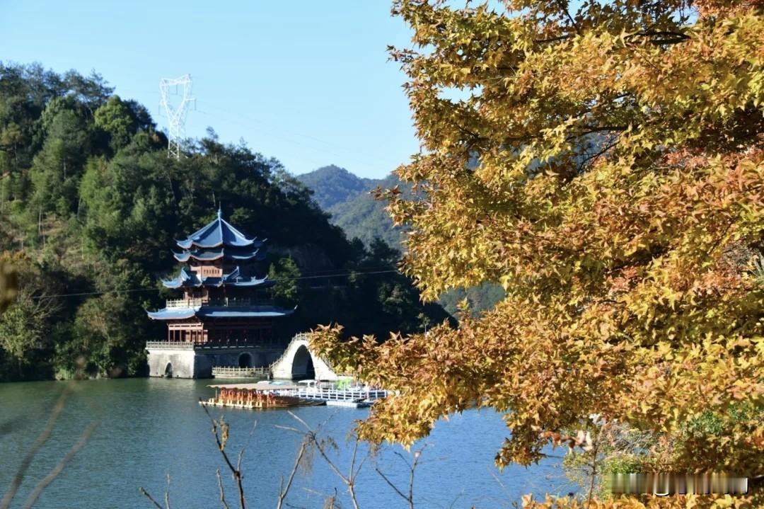 富春江畔好风光