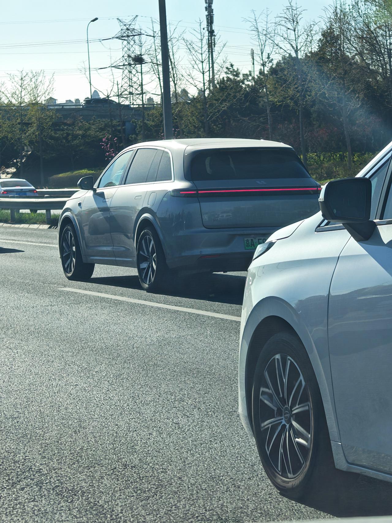 今年大电增混彻底铺开市场，我觉得对于电程超过350或400公里的增混车，可以考虑