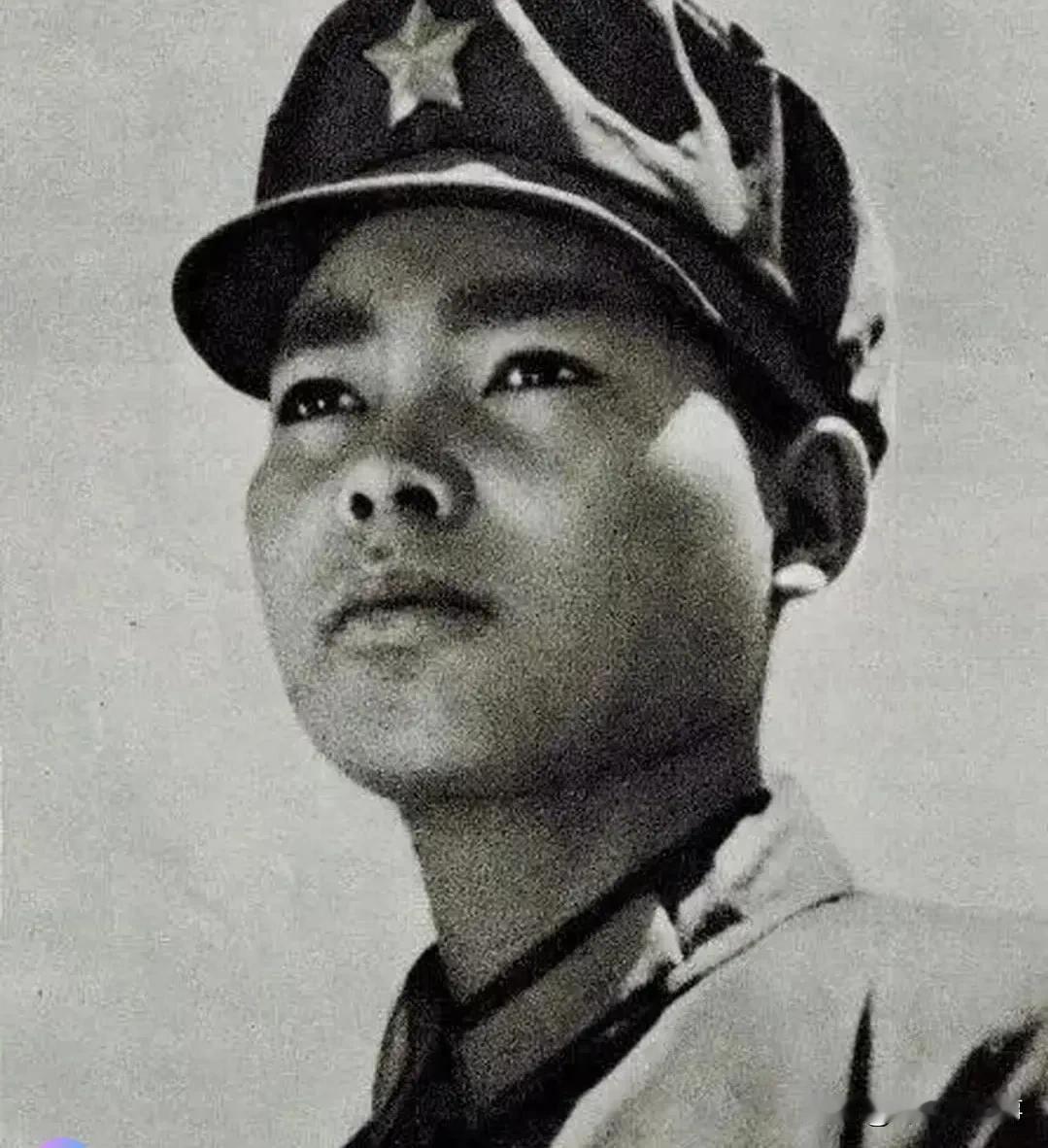 1979年自卫反击战，战斗英雄岩龙独自一人绕道敌后，在3个多小时的战斗中共击毙5