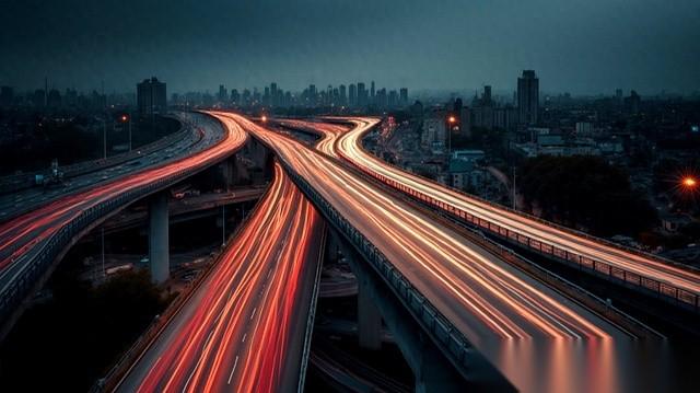 牌桌上的底牌，终于全掀开了。
最近看懂了一件事，心口有点堵，也有点兴奋。
湖北、