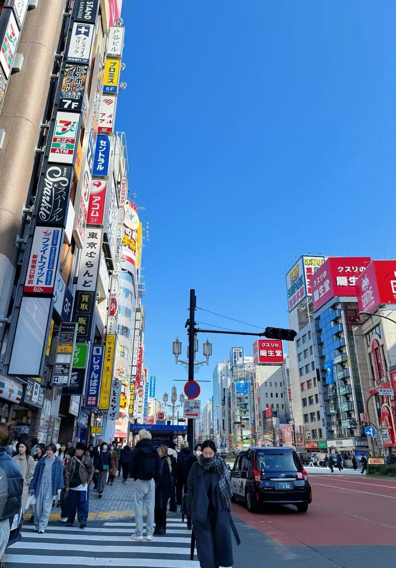 日本这波操作真的是把自己往东亚各国对立面推。就说核污水排海这事，完全不顾周边国家