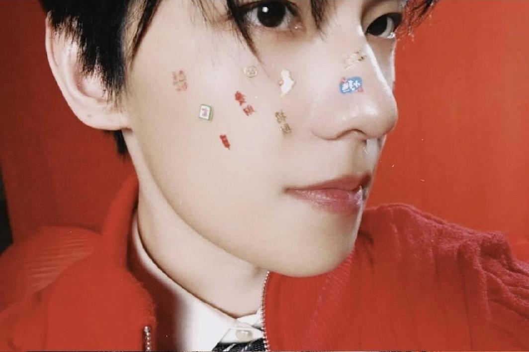 杨洋发“Happy Chinese New Year”的文案太值得好评了！作为军