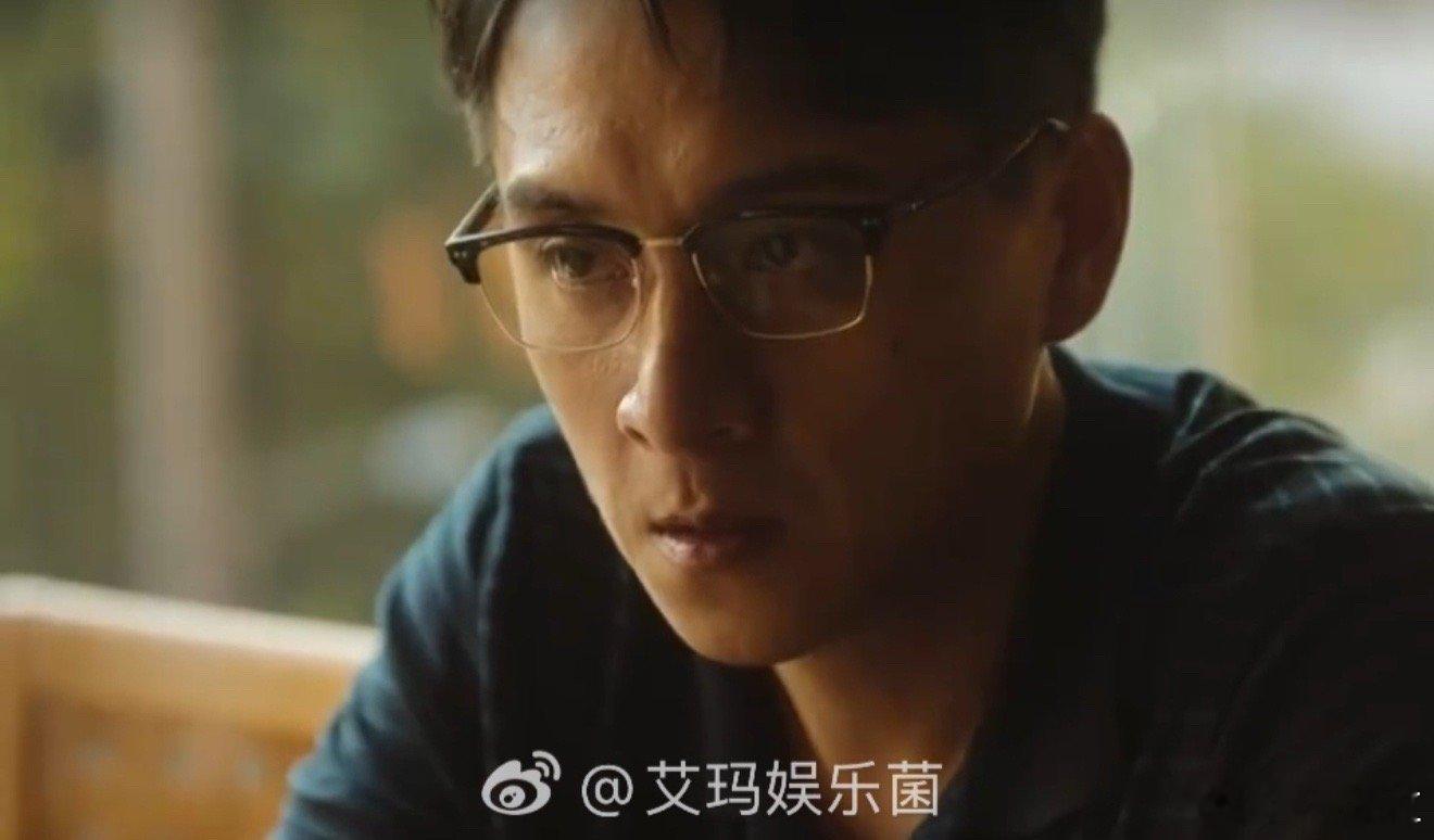 回魂计开创护照扇脸新赛道 熬到三点值了！《回魂计》不搞女性反目，舒淇护照扇脸开启
