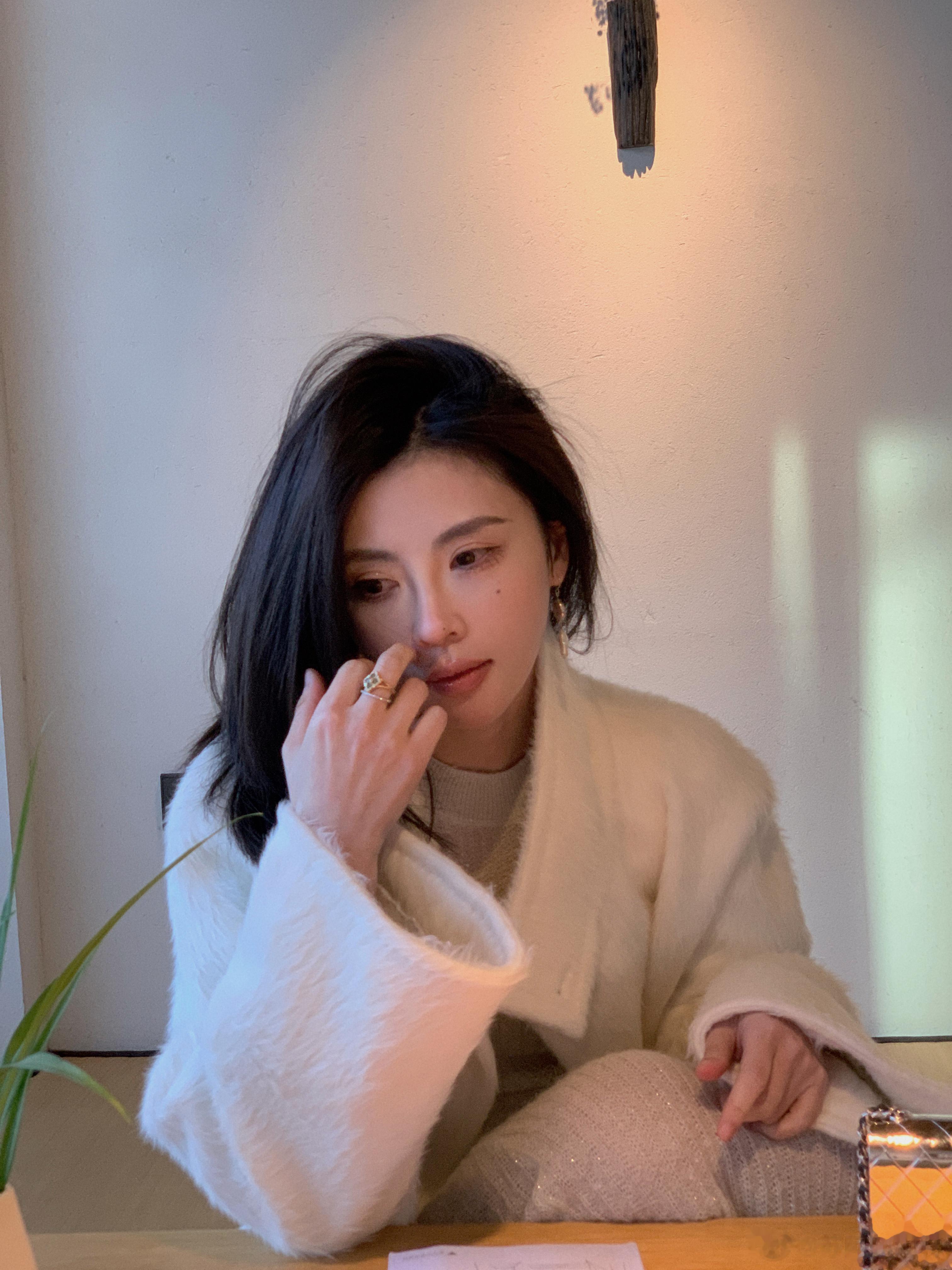 走得很慢 但从不后退评论区抽一位送这件银河圣诞裙噢[团圆兔] ​​​