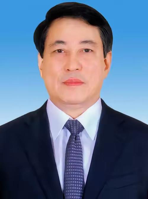 越南将给每位公民发10万越南盾！

为配合国庆，越南政府8月28日宣布向每位越南