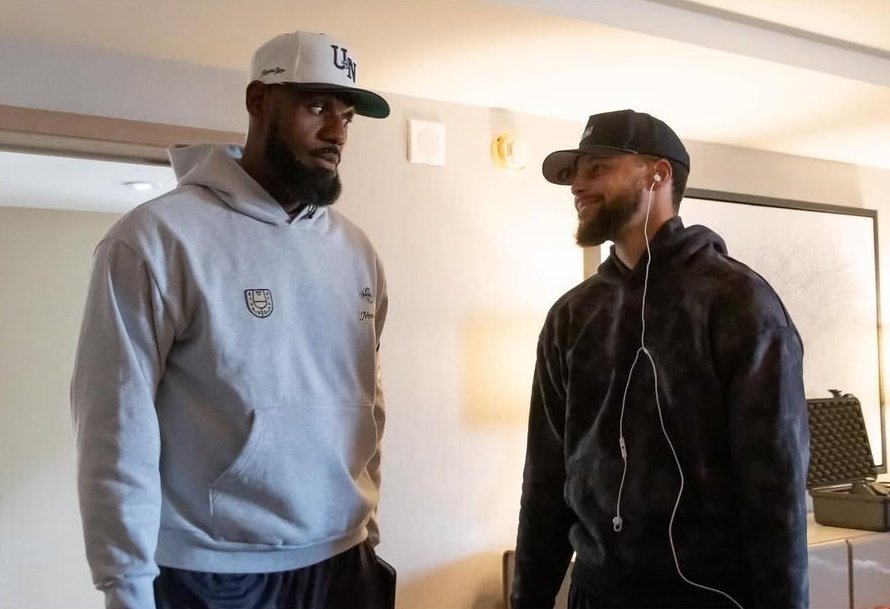 库里做客詹姆斯节目 ​​​