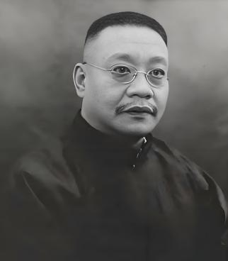 【谭延闿反对纳妾】

南京国民政府首任行政院长谭延闿的生母因是由丫鬟收房为妾，所