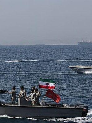 各位老铁，今天咱们来聊点硬核又带点搞笑的事儿——美众议长最近放话了，说伊朗那边压