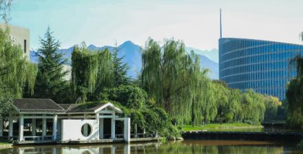 今天咱们就来扒一扒南京工业大学——这所被不少人低估的宝藏大学。2026年多少分能