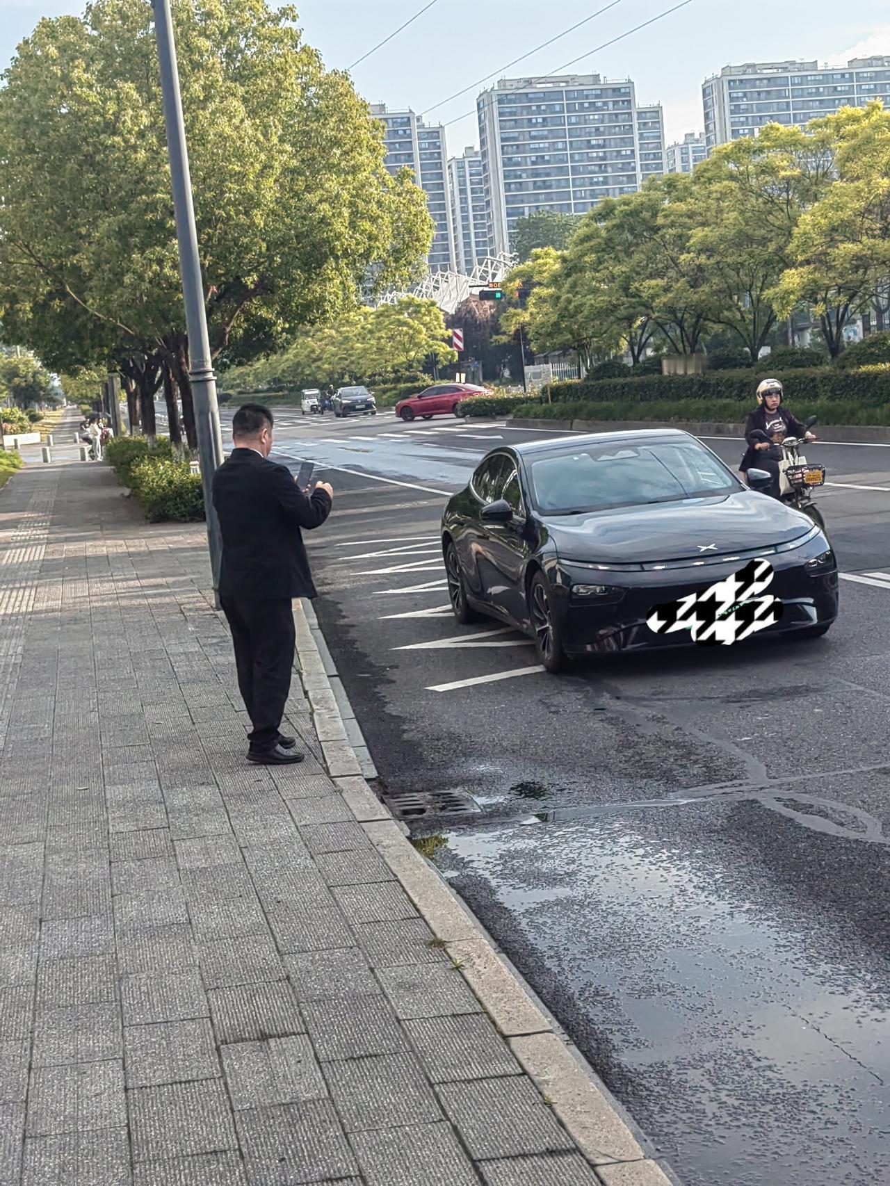 滴滴司机上班也要“打卡”。