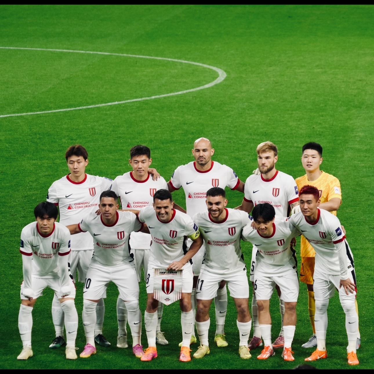 亚冠精英联赛第6轮，成都蓉城客场2-2逼平领头羊神户胜利船，虽终结4轮不胜颓势，