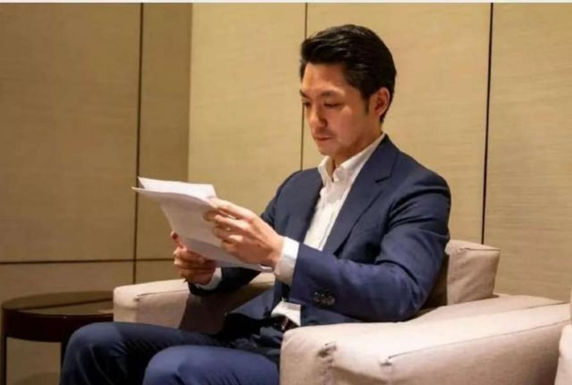 国民党主席选举，为什么没有人拜访蒋万安呢？

在国民党主席选举的尾声，一位蒋家后