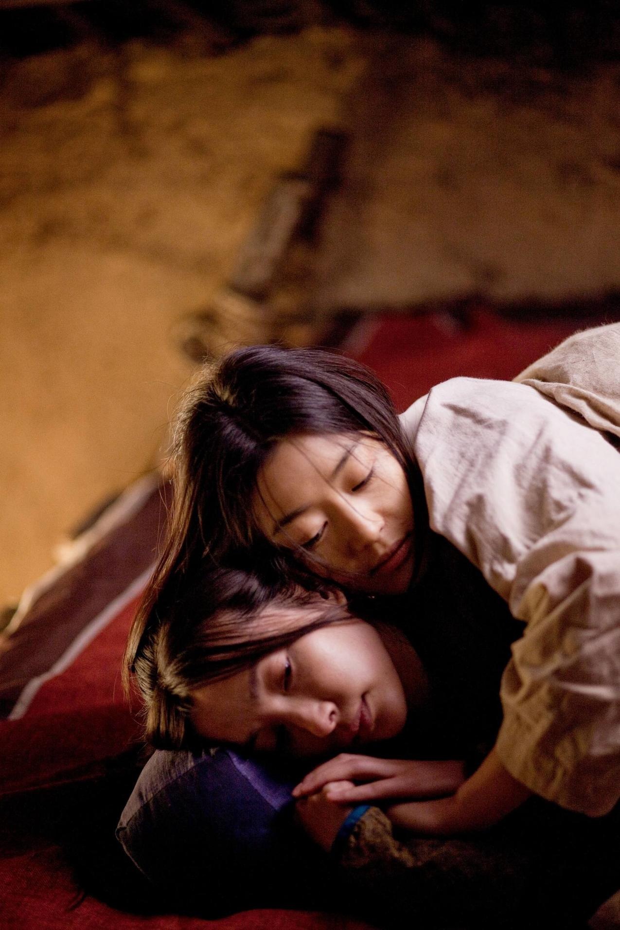 2011年，《雪花秘扇》中的李冰冰与全智贤。 ​​​