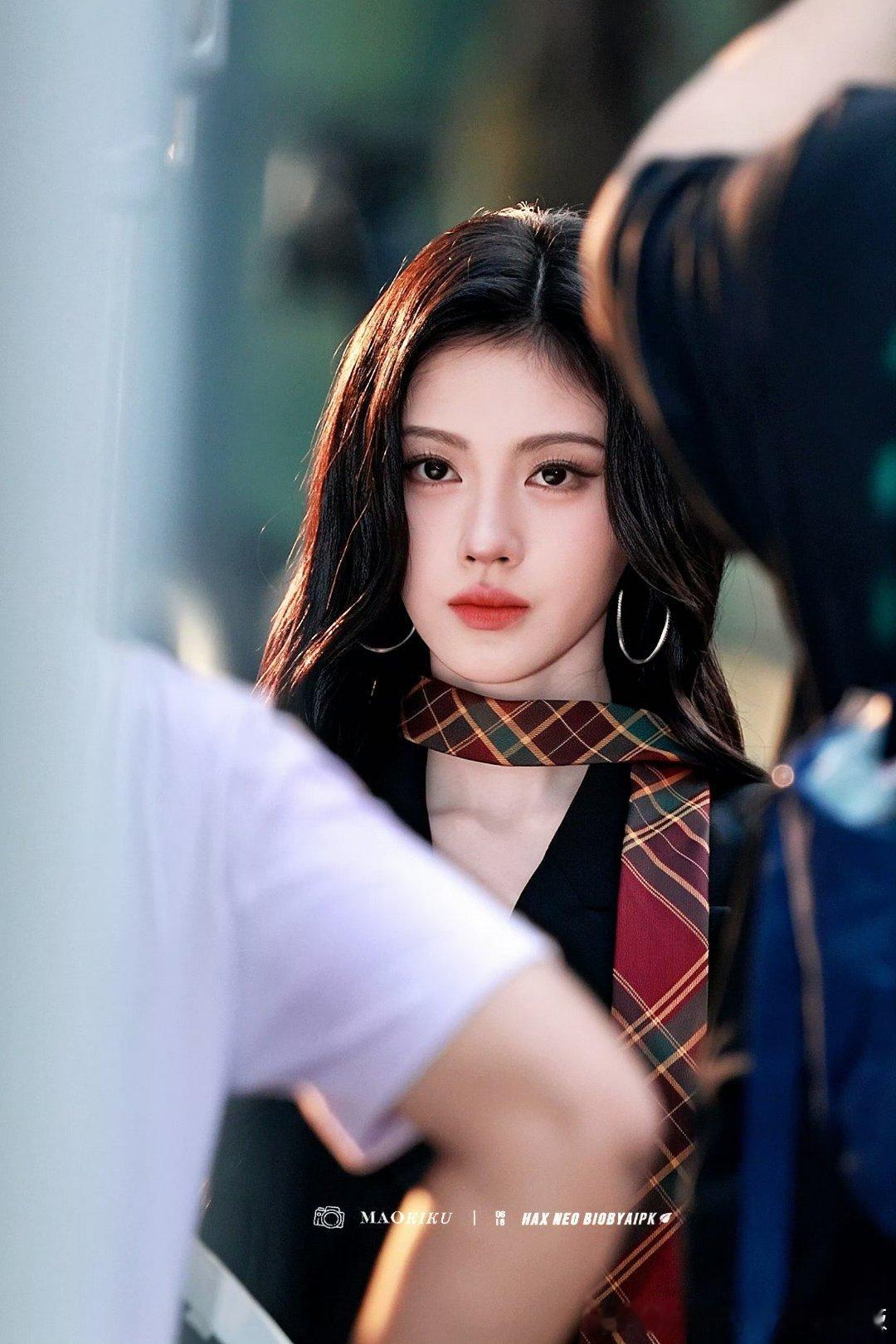 jjy鞠婧祎万花世界 jjy鞠婧祎苏绿夏 𝙈𝙮 𝙨𝙝𝙖𝙙𝙤𝙬 ?