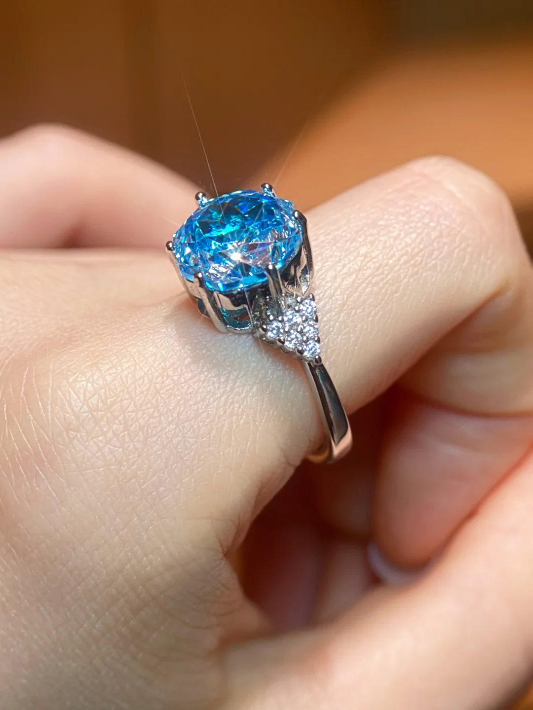 会发光的海🌊蓝宝戒指💍