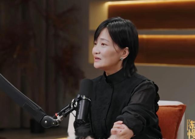 郭柯宇：“我爸再婚后，背着我妈把和我妈共同的房子卖了，他去世前给我打电话说房子的