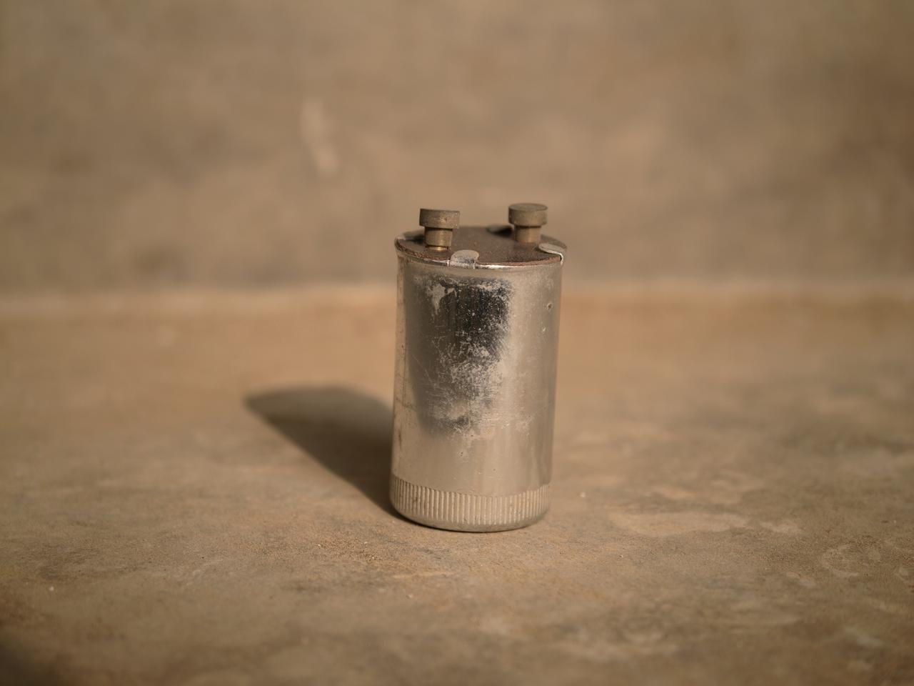 分享我这周有趣的事：谁知道这个小东西是干嘛用的？
70，80后，应该知道这是干什