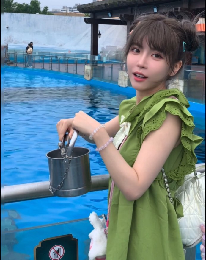 周姐是懂养鱼的！周淑怡晒照：6月从可爱开始吧[思考]PG找女人，是不是都按照小璐