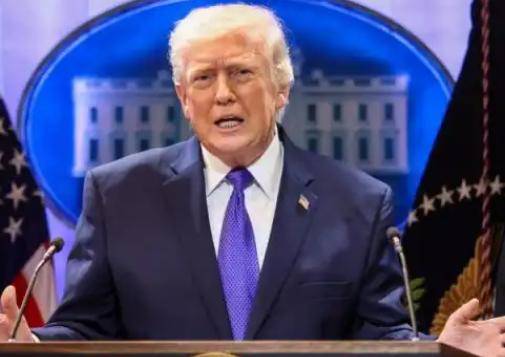 不得不佩服张召忠教授，当年他说特朗普如果再干一届，能把美国从头把交椅上给拉下来，