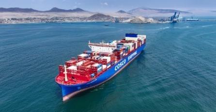 为什么中国的贸易顺差已经接近1万亿美元了，但外贸企业却还一批又一批地倒闭？这么说