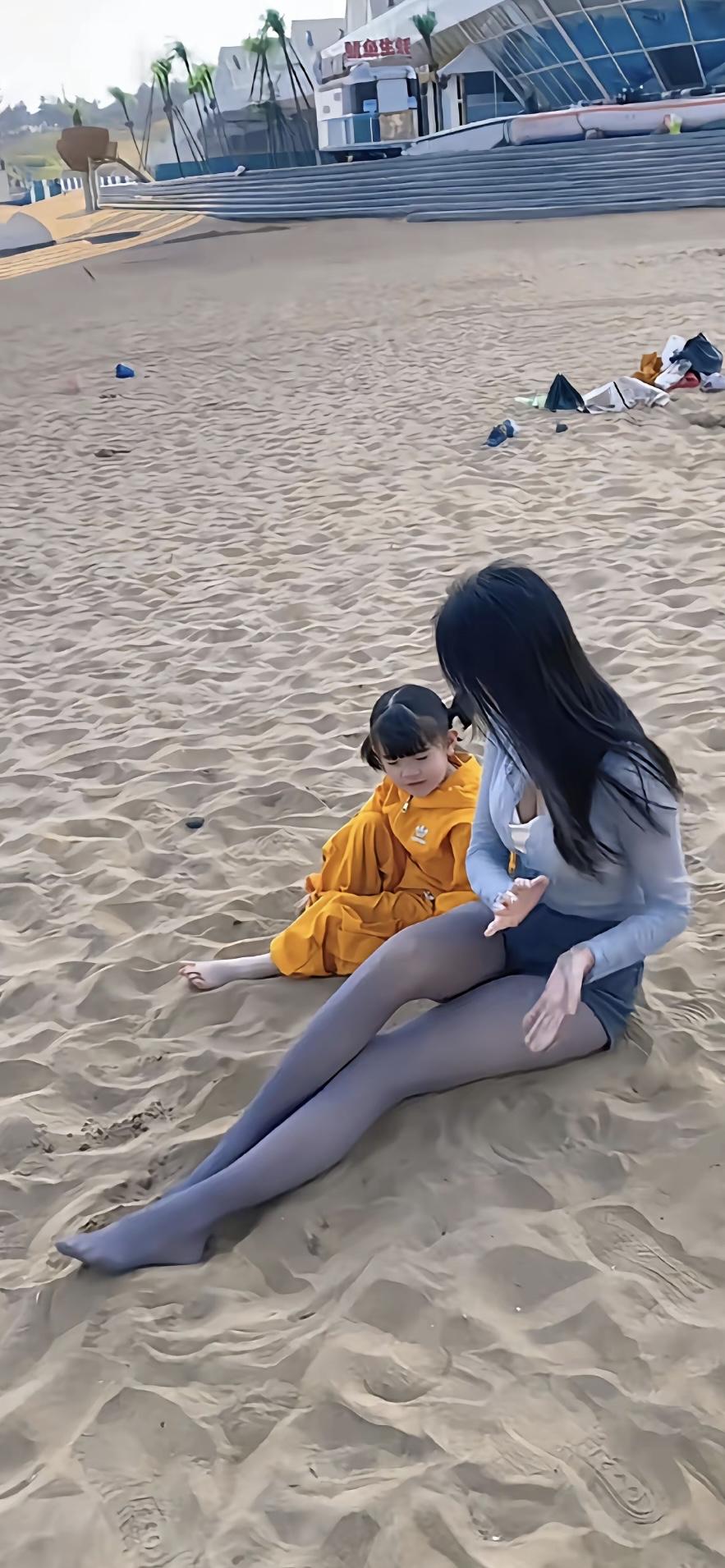 沙滩一角