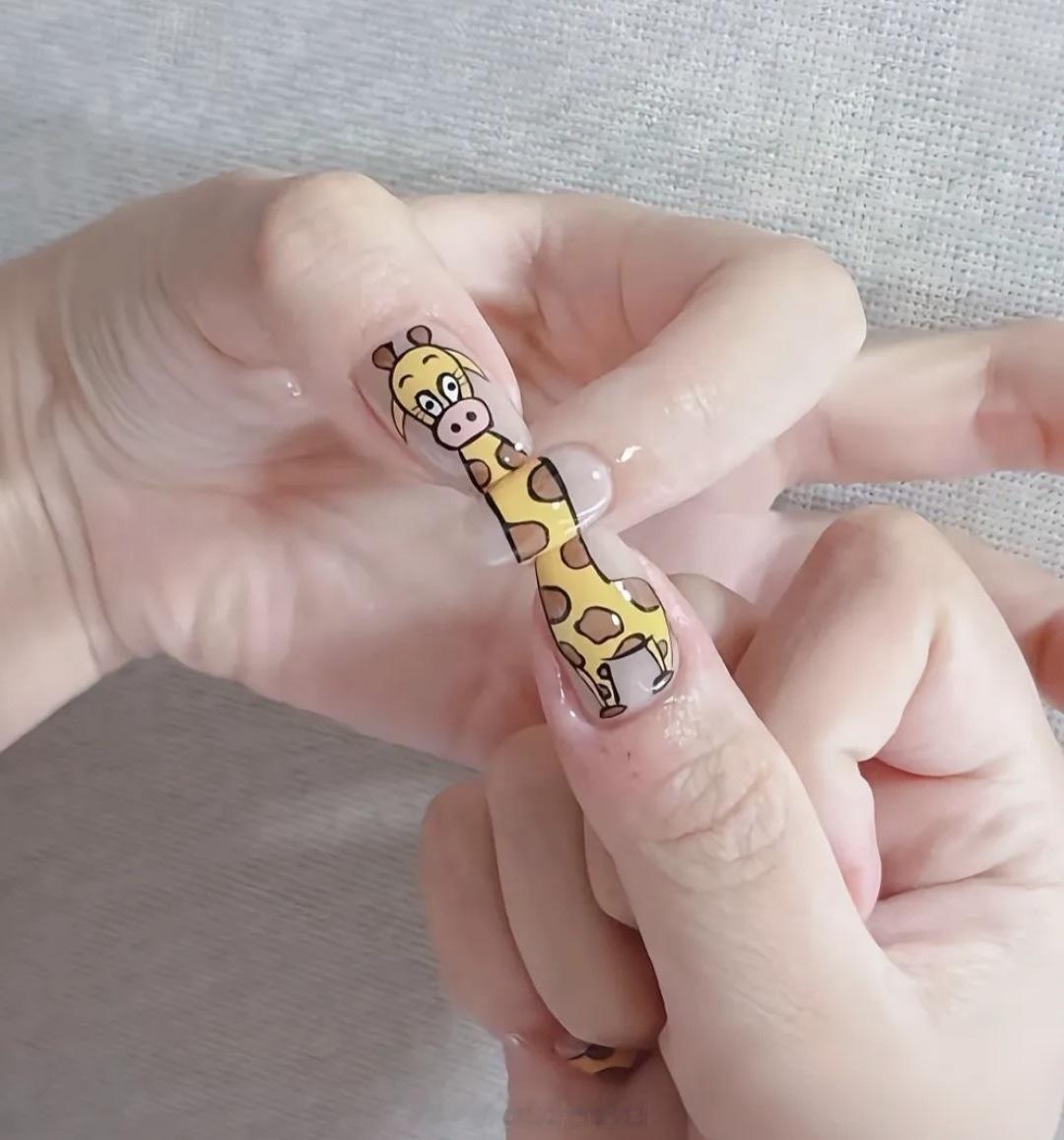 美甲 || 长颈鹿🦒 ​​​
