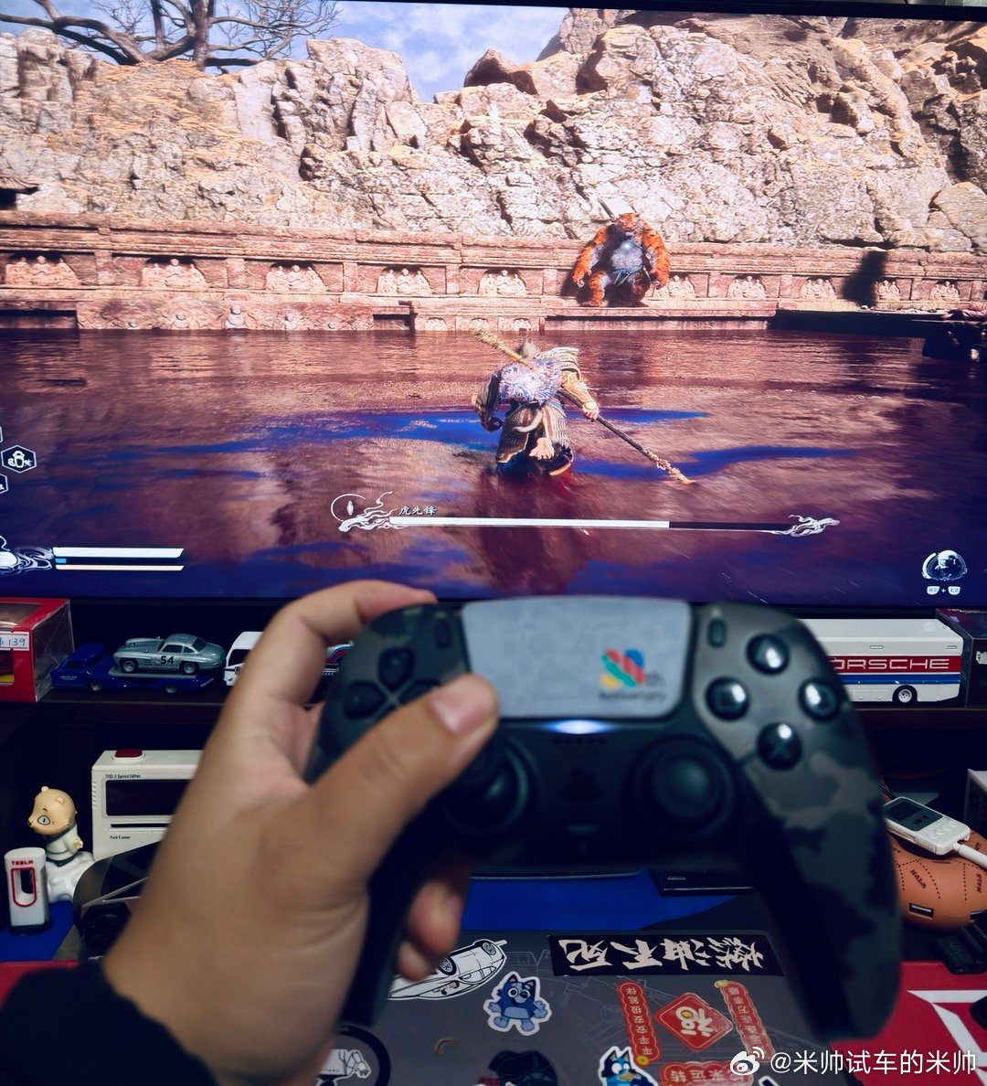 黑悟空这个游戏买了一年多了，我才打到虎先锋，虎先锋打了快一个月了，还没打过黑悟空