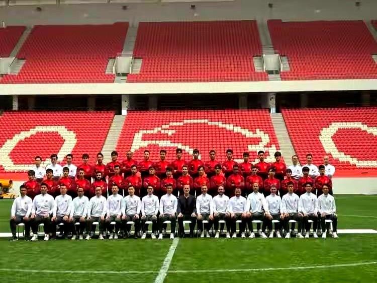 说说海港的外援吧，莱昂不用说了下半赛季的爆发是海港夺冠最大的功臣之一，加布总体来