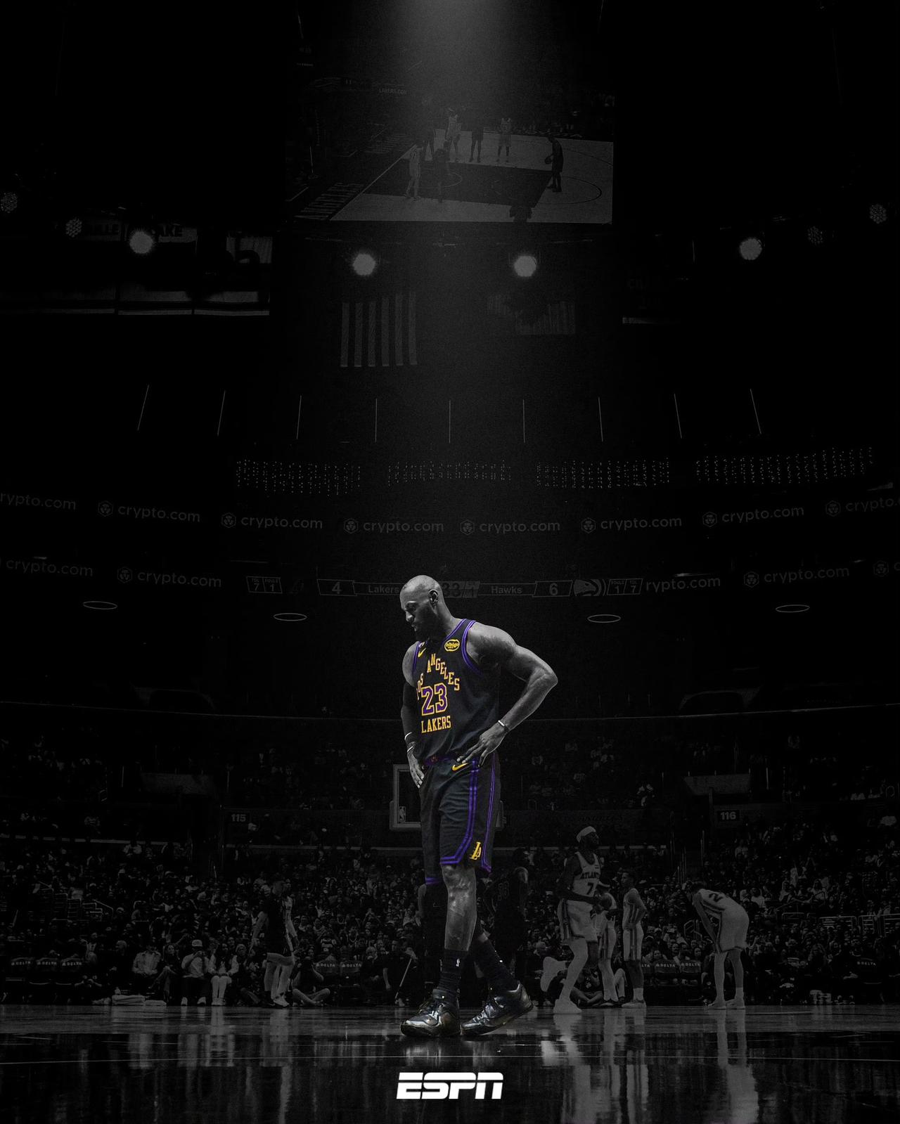 詹姆斯能否再创神迹？盘点詹姆斯生涯几大季后赛神迹

1.16年在总决赛大比分1-