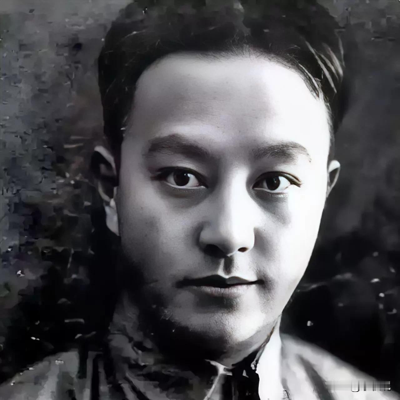 王明这个人毛病一堆，但杀李特黄超这件事就是做得好。

事实证明，张国焘就是想另立