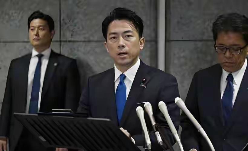 危险时期，一架中国专机直飞朝鲜，小泉进次郎慌了，审判日本开始

危险时刻中国专机