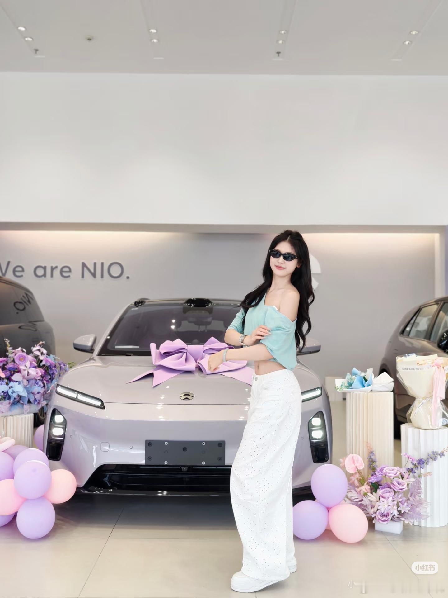 Hi nomi💜22岁靠父母拿下我的小瓦罐💜车是蔚来et5t是我最喜欢的车型
