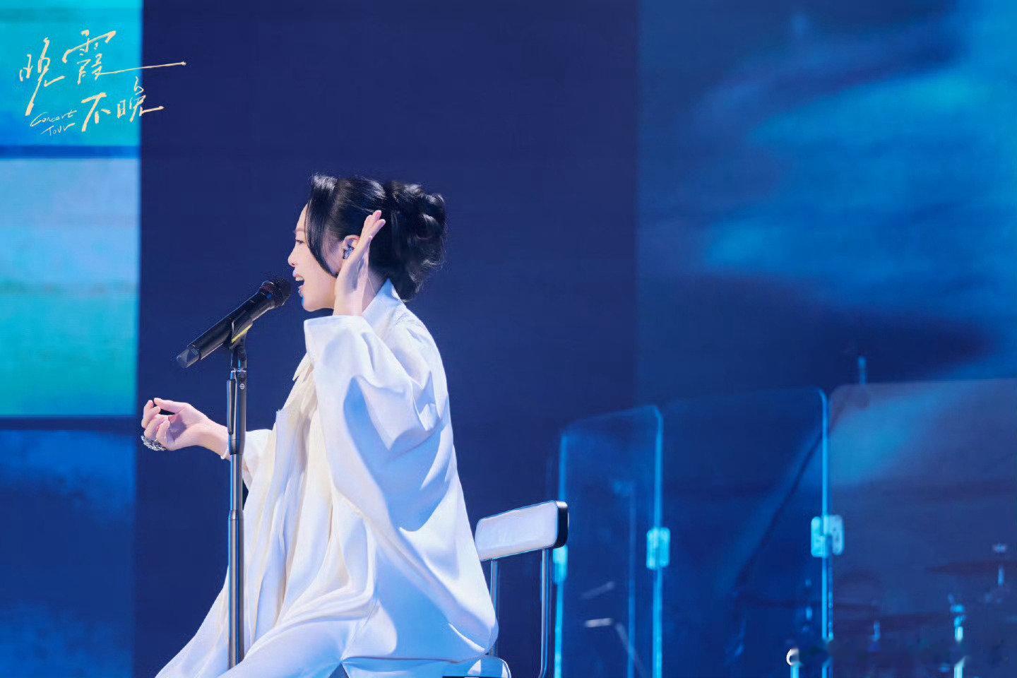 黄绮珊原生家庭的痛伴随一生原来那些童年的伤，真的会跟着人一辈子，黄绮珊就是最好的