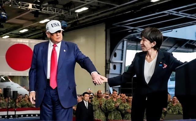 日本民众傻眼了，如果说日本首相和特朗普手拉手还可以理解，那么特朗普搂住她是什么意