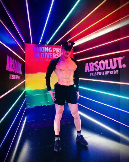 哥曾经也年轻疯狂过哈🌈