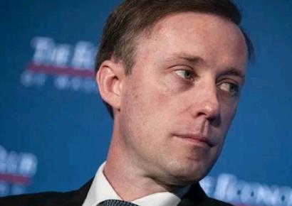 真是无官一身轻，美国前高官沙利文在退休之后疯狂曝猛料，他表示东升西降已经是大势所