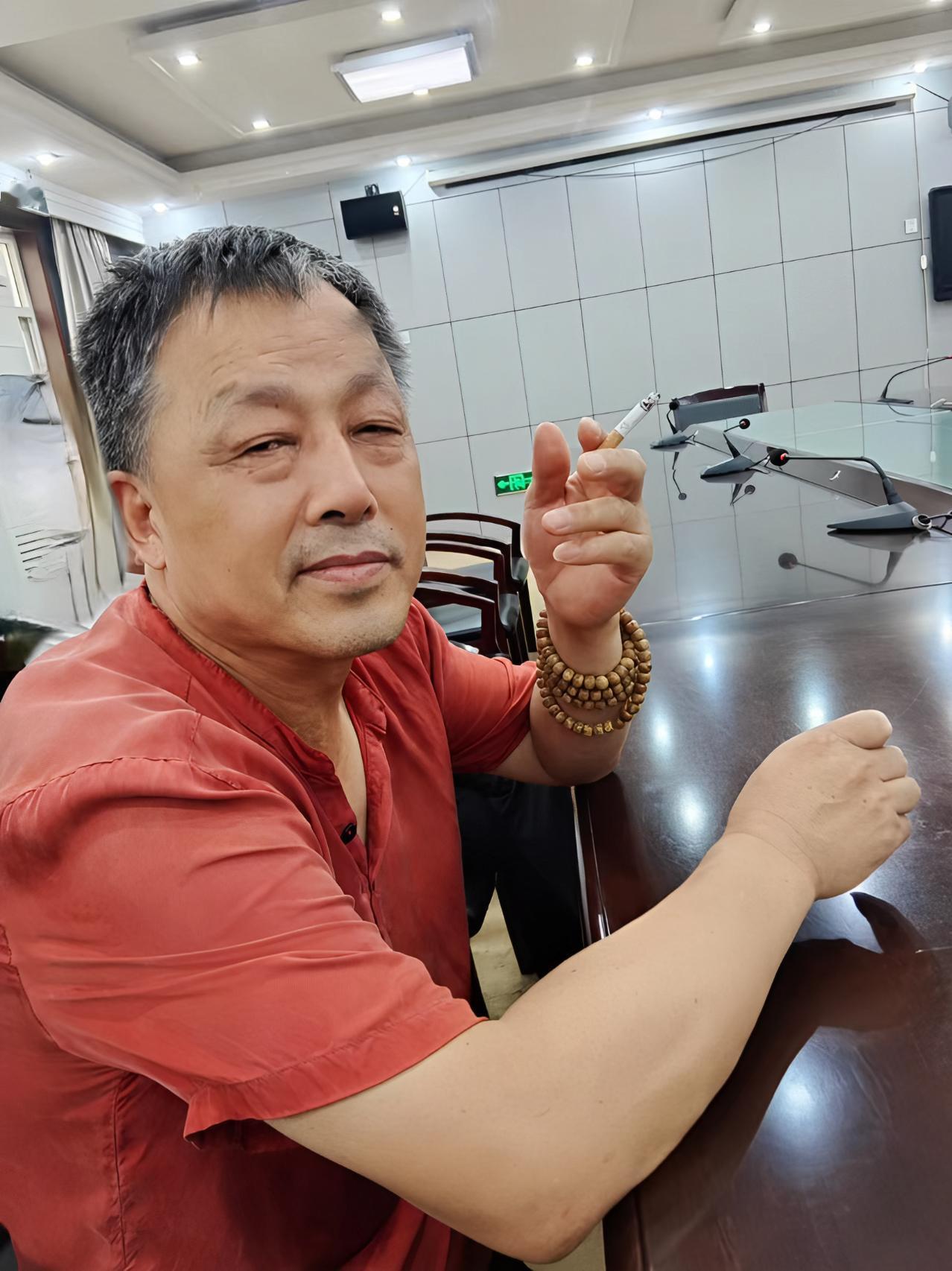 什么人能在头条里赚到钱？
2026年头条做过一次系统的调研，情况如下：
★月收入