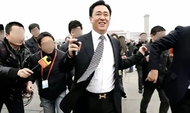 忆往昔，风光无限，看今日狼狈不堪！