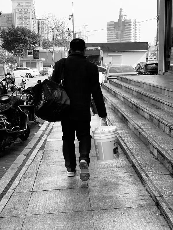 为什么现在进厂的人容易提桶跑路?为什么现在进厂的人容易提桶跑路?
很多人简单归结