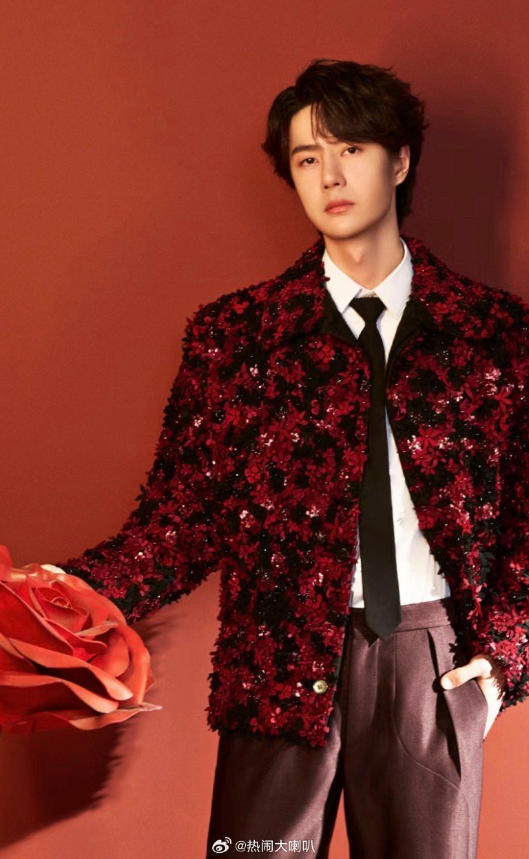 王一博聊天记录王一博是真的帅，又能跳乐华娱乐已发声明回应，称内容严重失实，要求删