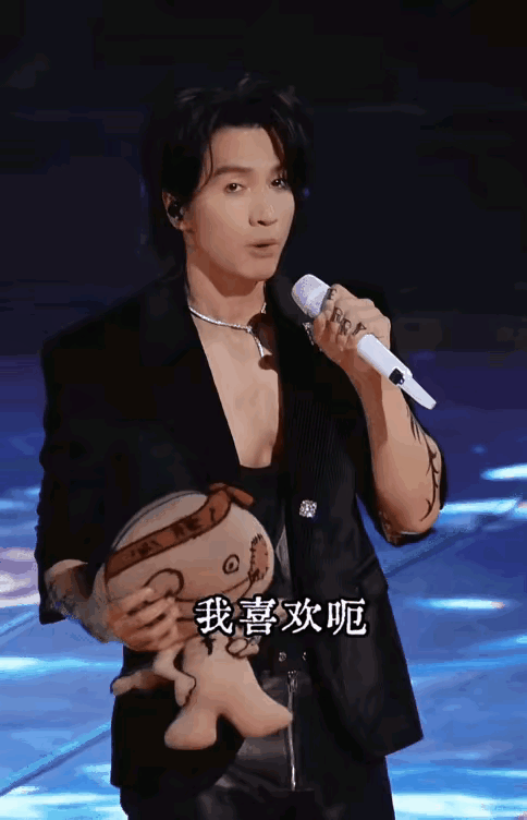 最喜欢就是言承旭，没有他的话F4就彻底没了，朱孝天真的不重要