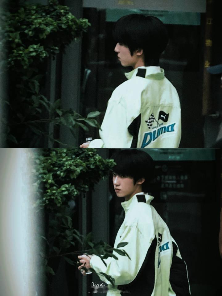 杨博文周扬太帅了，帅的无法用语言形容杨博文周扬杨博文我们的少年时代2