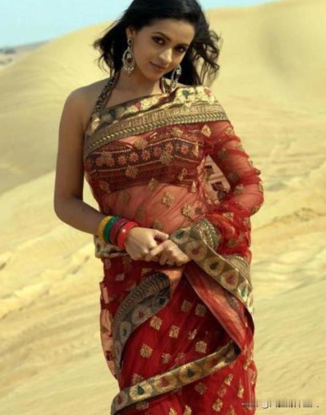 2012年，19岁的印度女孩莫迪娜，听说中国男人不打老婆、女人能挣钱，连夜收拾行