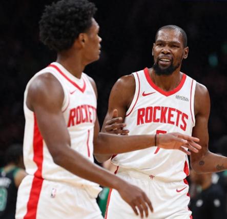 22分钟9分5板2助4盖帽！休赛期捡漏大获成功

申京和亚当斯同时缺阵，火箭内线