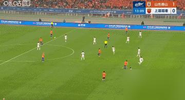 一个被足协报告点名漏判2张黄牌的主裁，转身就来控场泰山海港大战，这剧本你看懂了吗