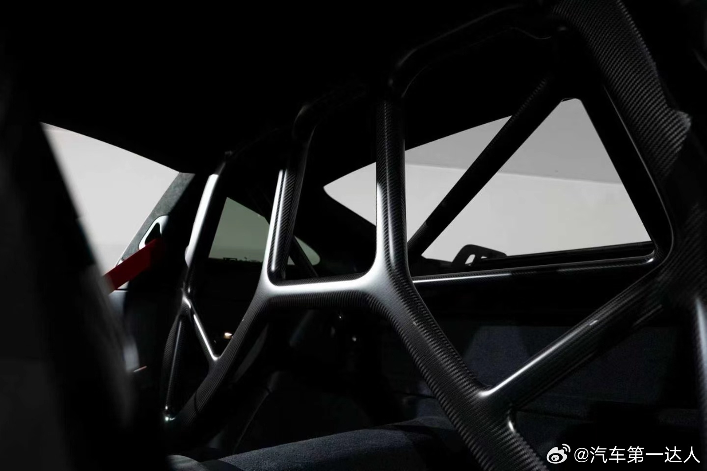 保时捷992.2 GT3｜以纯粹，敬热爱，25年落户黑武士，仅4000公里，准新