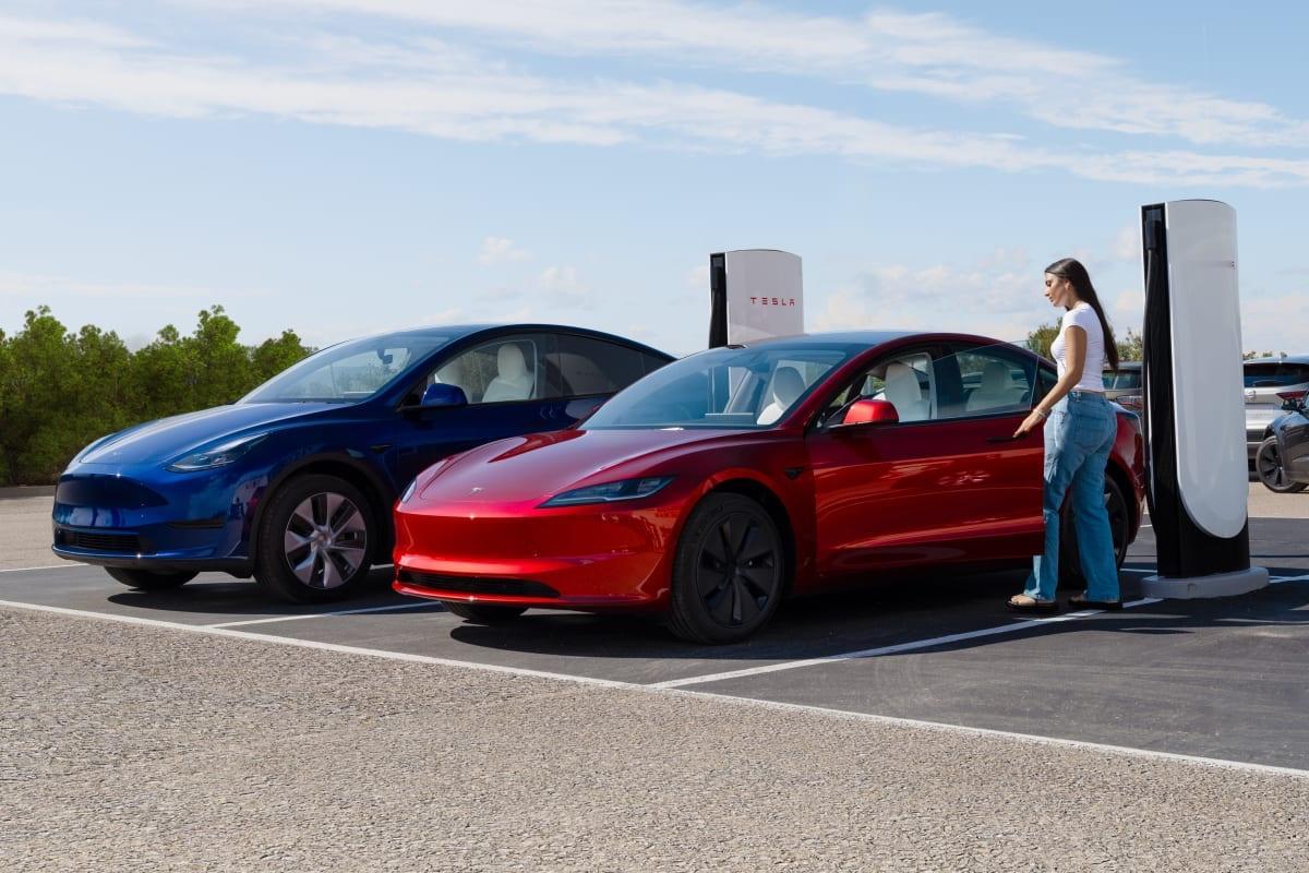 特斯拉：让司机使用简单的门把手技巧！
    特斯拉正在推出一项新的超级充电功能