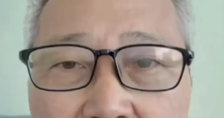 这位老人讲述的他42岁未婚儿子，好让人唏嘘，伤感。