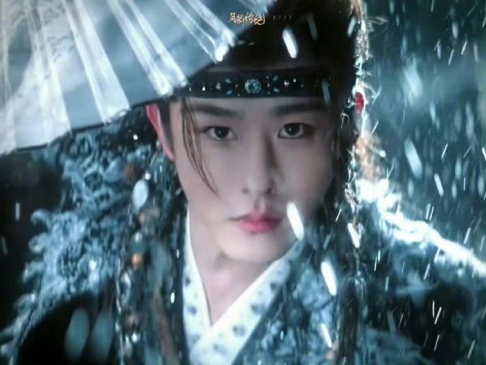 田嘉瑞演技反差感 软萌小狐狸和霸气龙神是同一个人演的？寄灵的小辫子一甩能甜到心颤